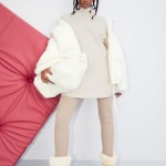 ĐẦM LEN HỞ CỔ CHỮ V ĐẰNG SAU