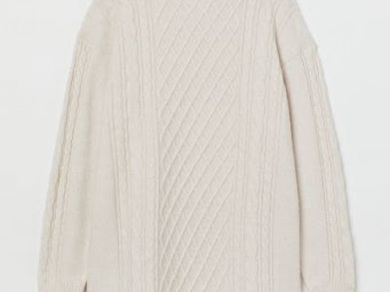 ĐẦM LEN HỞ CỔ CHỮ V ĐẰNG SAU